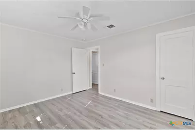 606 W Gayle Street, Edna, TX 77957 - Photo 13