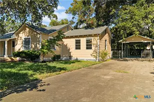 606 W Gayle St, Edna, TX 77957 - Photo 3