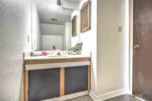 1304 Royal Crest Dr, Killeen, TX 76549 - Photo 15