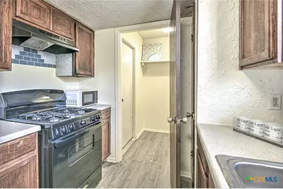 1304 Royal Crest Drive, Killeen, TX 76549 - Photo 17