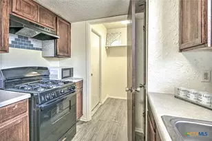 1304 Royal Crest Dr, Killeen, TX 76549 - Photo 17