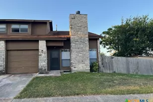 1304 Royal Crest Dr, Killeen, TX 76549 - Photo 1