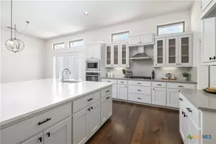 212 Ferryboat Ln, New Braunfels, TX 78130 - Photo 9