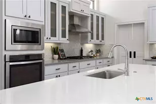 212 Ferryboat Ln, New Braunfels, TX 78130 - Photo 7