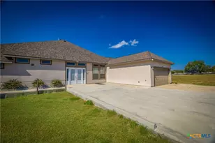 212 Ferryboat Ln, New Braunfels, TX 78130 - Photo 29