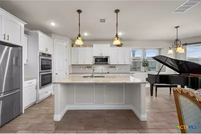 8401 Callahan Drive, Killeen, TX 76542 - Photo 9