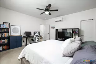 1124 Katy St, New Braunfels, TX 78130 - Photo 13