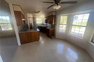 20239 Stillman Valley Rd, Florence, TX 76527 - Photo 9