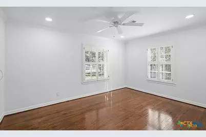 101 E Loma Vista Avenue, Victoria, TX 77901 - Photo 35