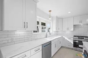 101 E Loma Vista Ave, Victoria, TX 77901 - Photo 9