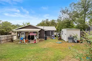 607 S Summer St, Lampasas, TX 76550 - Photo 5