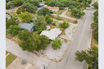 607 S Summer Street, Lampasas, TX 76550 - Photo 21