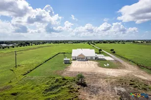 802 Mc Donald Rd, Port Lavaca, TX 77979 - Photo 41