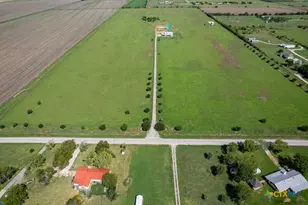 802 Mc Donald Rd, Port Lavaca, TX 77979 - Photo 43