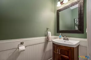 802 Mc Donald Rd, Port Lavaca, TX 77979 - Photo 19