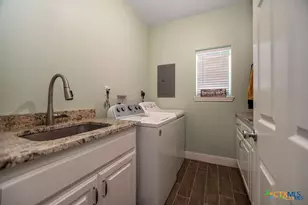 802 Mc Donald Rd, Port Lavaca, TX 77979 - Photo 29