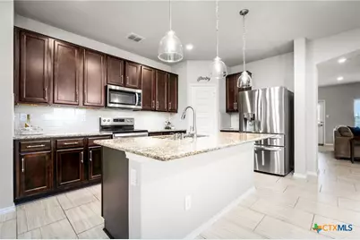 3644 Wet Cloud Drive, New Braunfels, TX 78130 - Photo 9