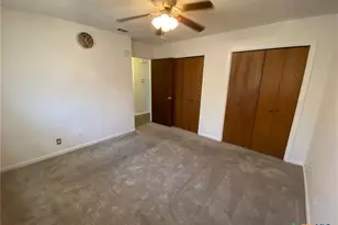 911 Yorktown, Temple, TX 76504 - Photo 5