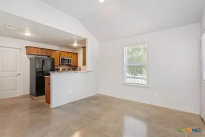 718 N 1st Street, Temple, TX 76501 - Photo 9