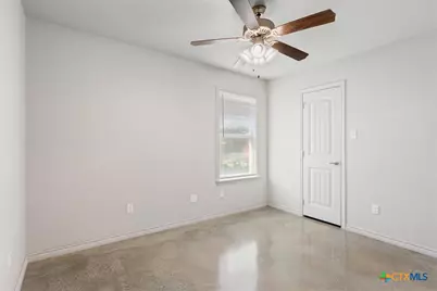 718 N 1st Street, Temple, TX 76501 - Photo 19