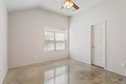 718 N 1st Street, Temple, TX 76501 - Photo 15