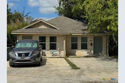 906 S 18th Street, Temple, TX 76501 - Photo 1