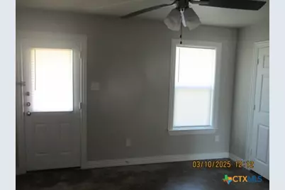 906 S 18th Street, Temple, TX 76501 - Photo 13