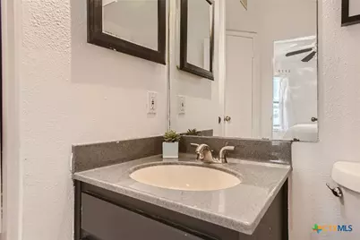 1559 Parkview Drive #F4, Canyon Lake, TX 78133 - Photo 19