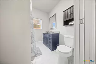 1202 S 7th St, Temple, TX 76504 - Photo 17