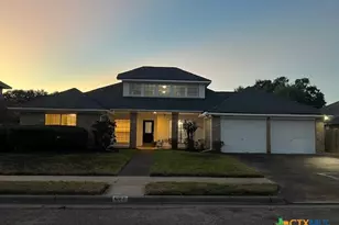 607 Brocton St, Victoria, TX 77904 - Photo 5