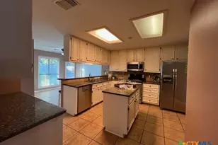 607 Brocton St, Victoria, TX 77904 - Photo 15