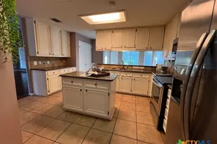 607 Brocton St, Victoria, TX 77904 - Photo 17