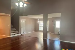 607 Brocton St, Victoria, TX 77904 - Photo 9