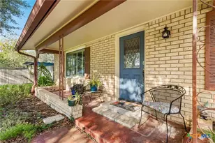 612 Kathy Dr, Seguin, TX 78155 - Photo 7