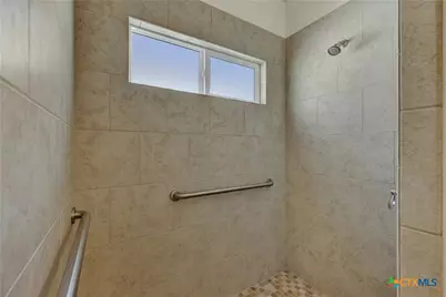 1382 Hanz Drive, New Braunfels, TX 78130 - Photo 17