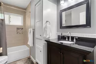 323 Cherrywood Ln, San Antonio, TX 78233 - Photo 15