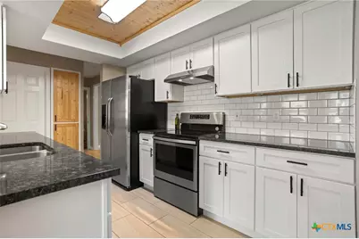 323 Cherrywood Lane, San Antonio, TX 78233 - Photo 7