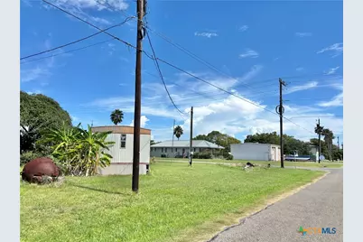 205 N 7th Street, Port O'Connor, TX 77982 - Photo 5