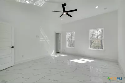 121 Diamond Head Drive, Bastrop, TX 78602 - Photo 15