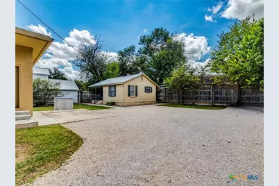 351 N Guenther Avenue, New Braunfels, TX 78130 - Photo 41