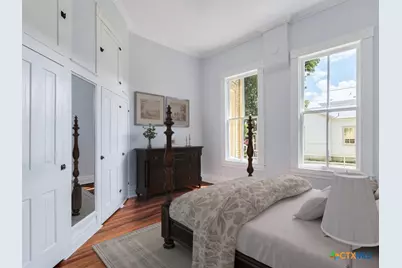 351 N Guenther Avenue, New Braunfels, TX 78130 - Photo 21