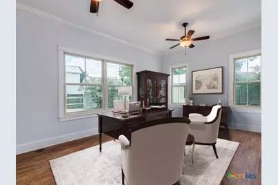 351 N Guenther Avenue, New Braunfels, TX 78130 - Photo 15