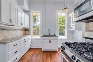 351 N Guenther Ave, New Braunfels, TX 78130 - Photo 11