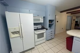 1304 W Ave B, Lampasas, TX 76550 - Photo 19