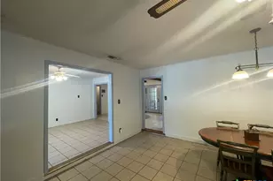 1304 W Ave B, Lampasas, TX 76550 - Photo 15