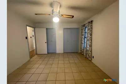 1304 W Avenue B, Lampasas, TX 76550 - Photo 27