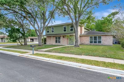 911 Westwood Street, Victoria, TX 77901 - Photo 1