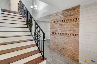 911 Westwood Street, Victoria, TX 77901 - Photo 3