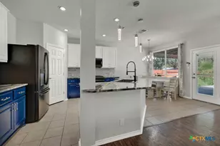 1739 Oak Glen, New Braunfels, TX 78132 - Photo 11