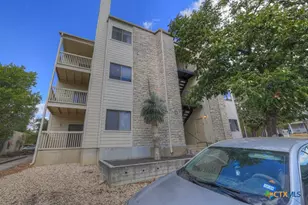 1013 Chestnut St, San Marcos, TX 78666 - Photo 1